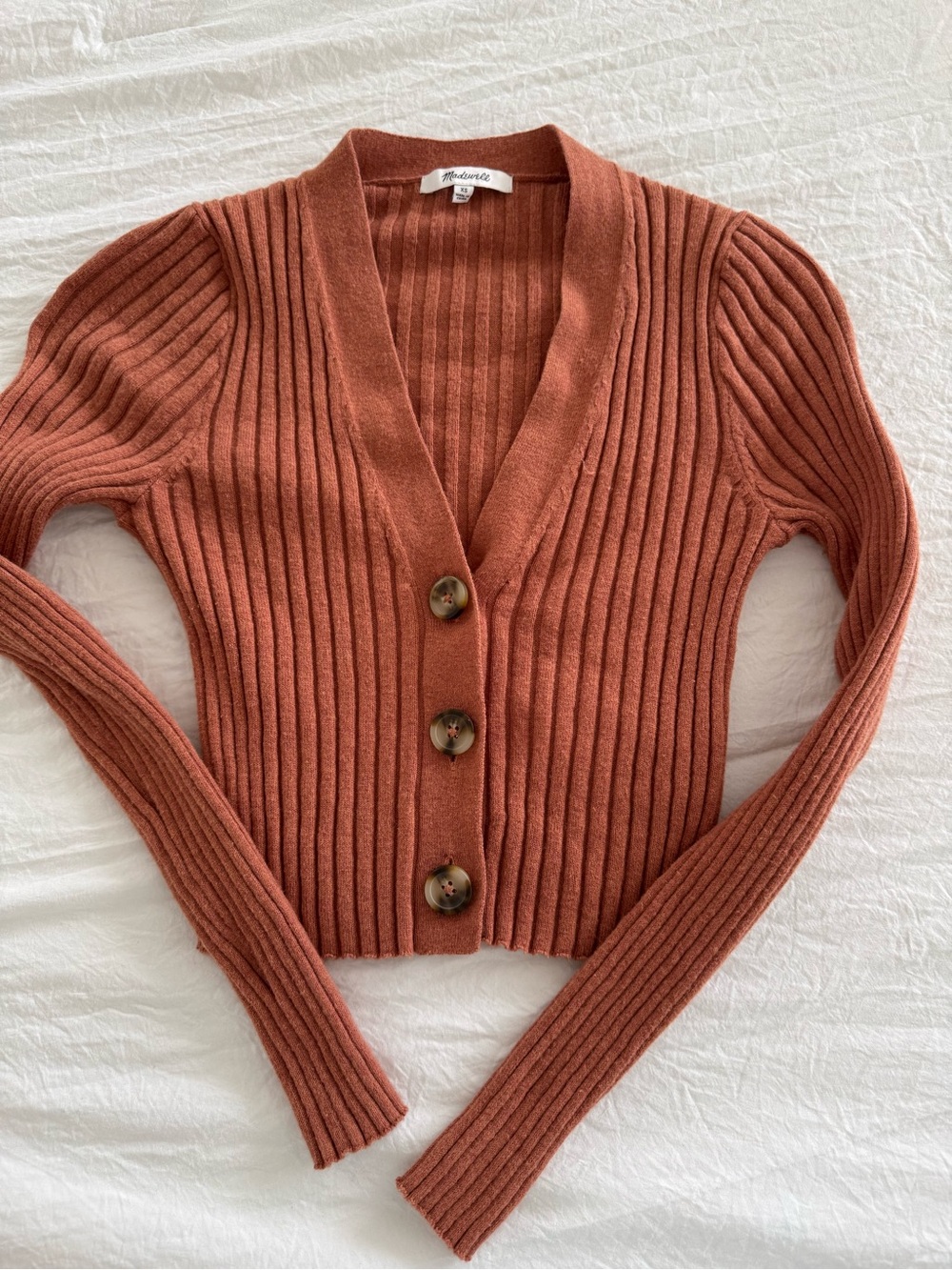 Madewell Ribbed Button-Front Cropped Cardigan in Rust - Picture 3 of 9